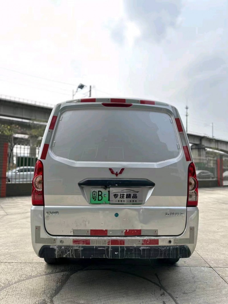 佛山23年五菱汽車新能源5