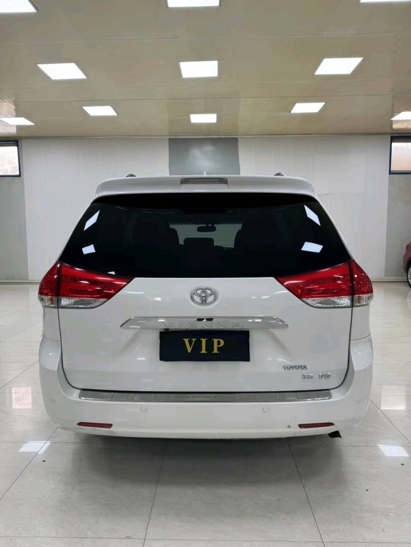 廊坊11年丰田塞纳9