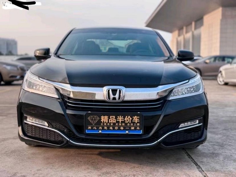 东莞18年本田雅阁1