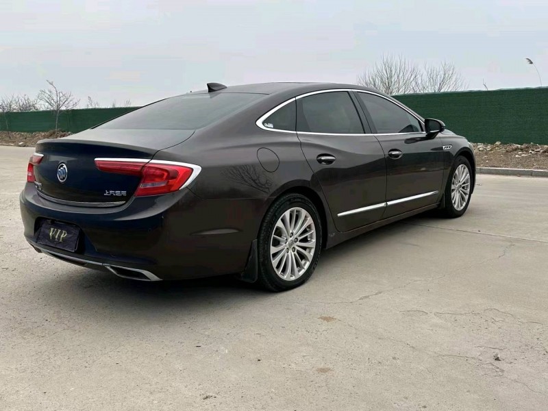 枣庄17年别克君越6