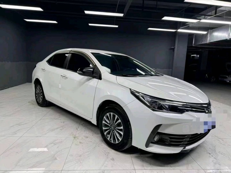 成都17年丰田卡罗拉3