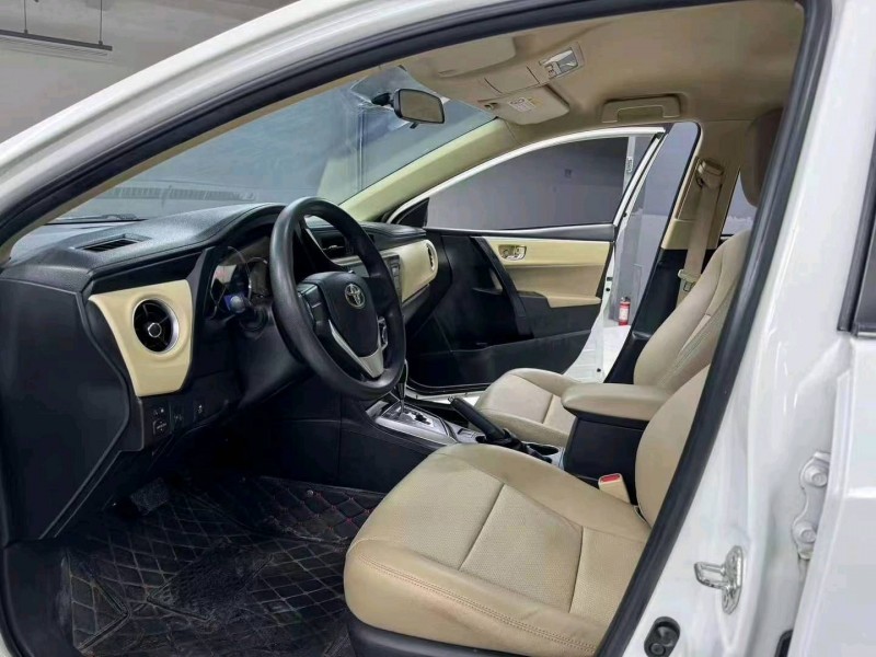 成都17年丰田卡罗拉6