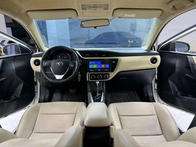 成都17年丰田卡罗拉8