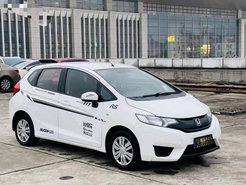 东莞15年本田飞度3