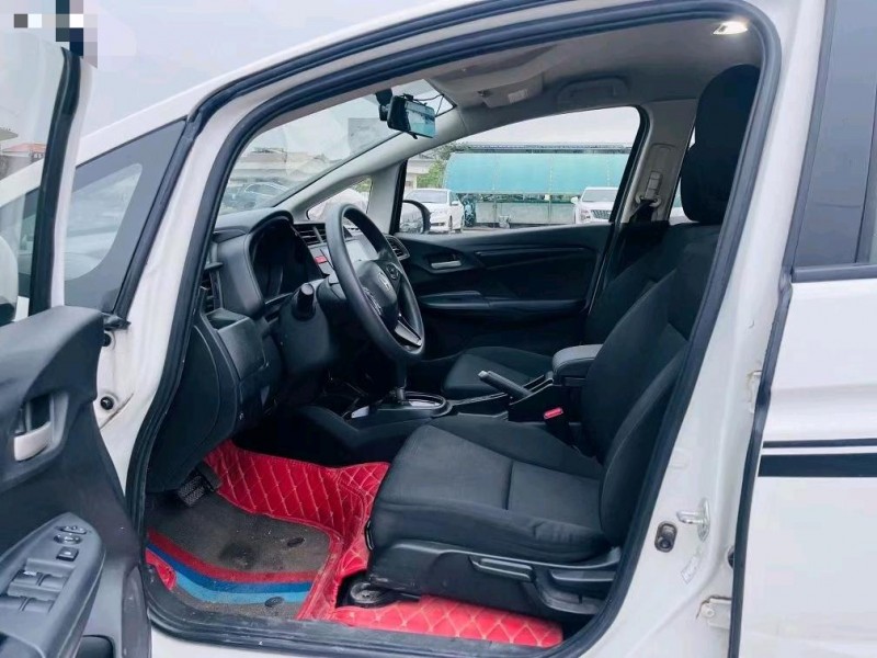 东莞15年本田飞度4