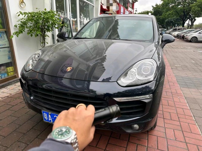 广州18年保时捷卡宴1