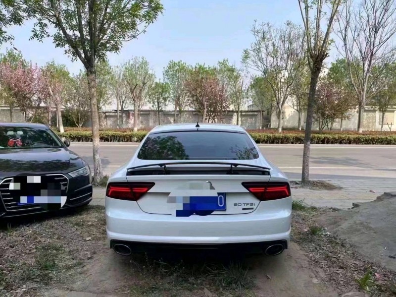 东营16年奥迪A7L5
