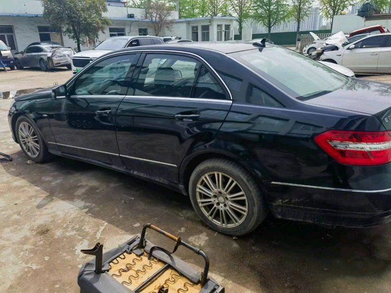 东营10年奔驰E5