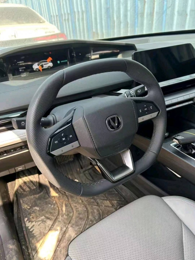 潍坊23年长安汽车UNI-V3