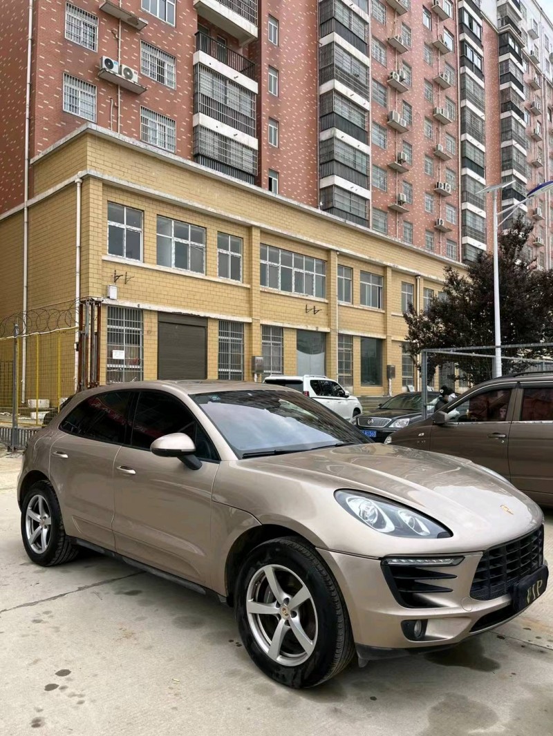 武汉17年保时捷Macan3