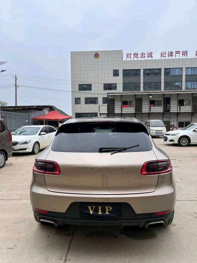 武汉17年保时捷Macan5