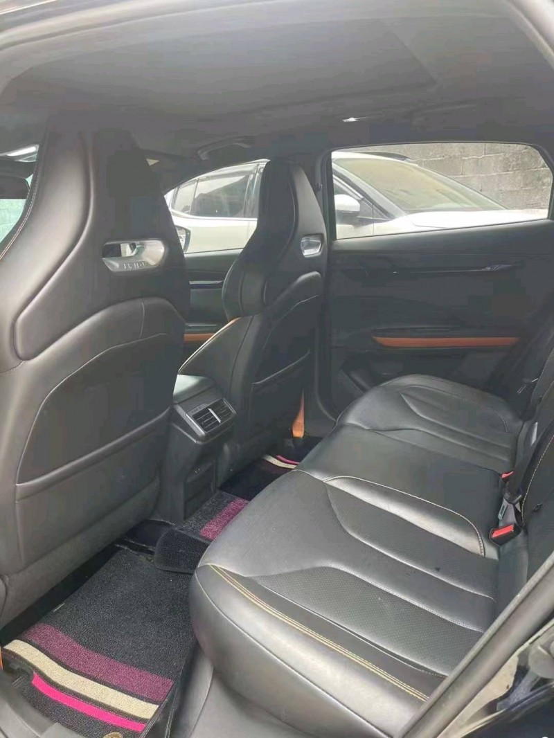 衡陽23年長安汽車UNI-V2