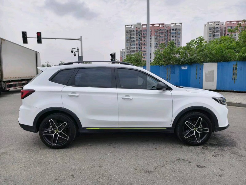 成都22年荣威RX55