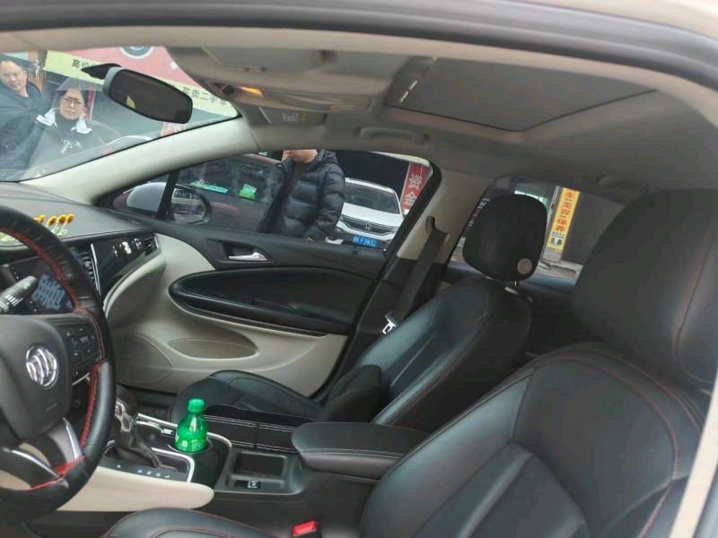 东营21年别克威朗4