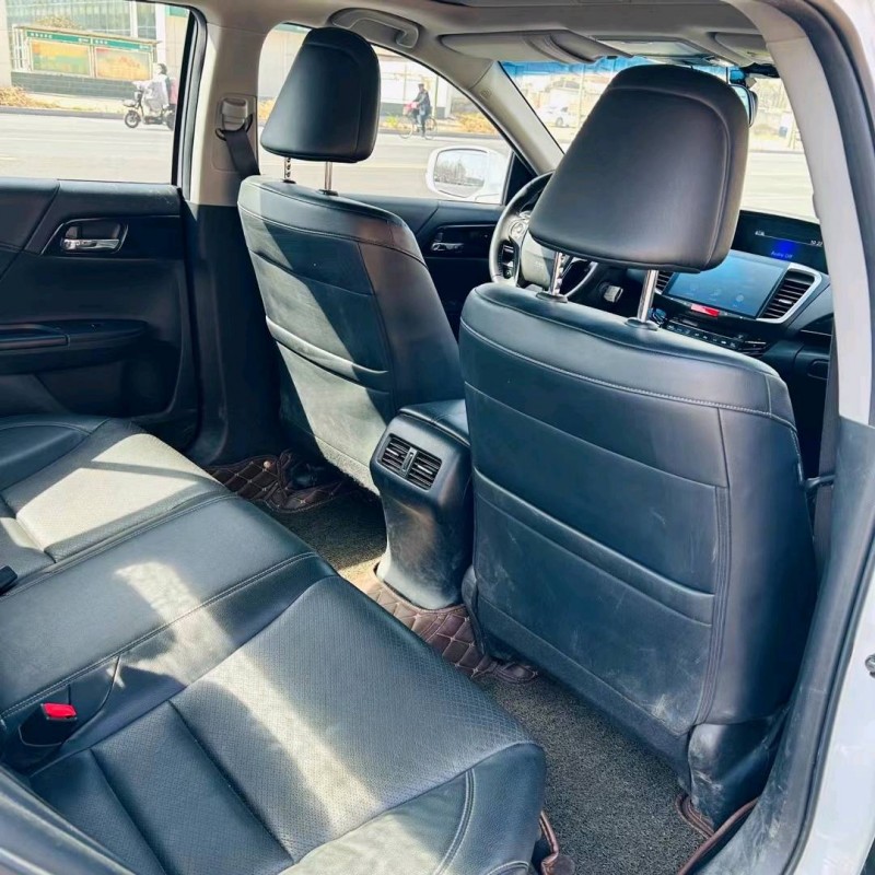 济南17年本田雅阁6