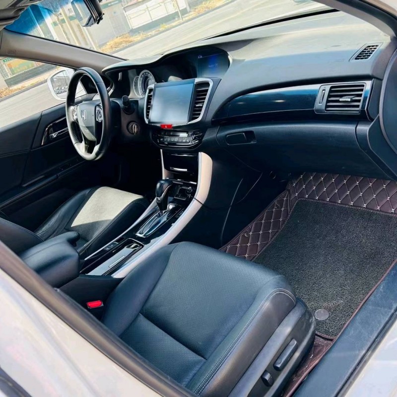 济南17年本田雅阁8