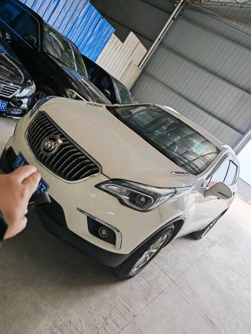 长沙16年别克昂科威1