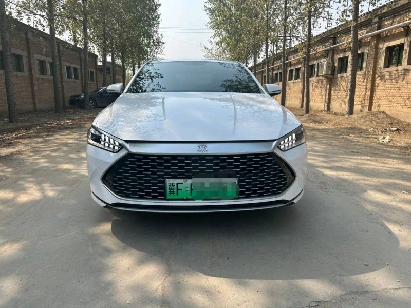 保定22年比亚迪秦1