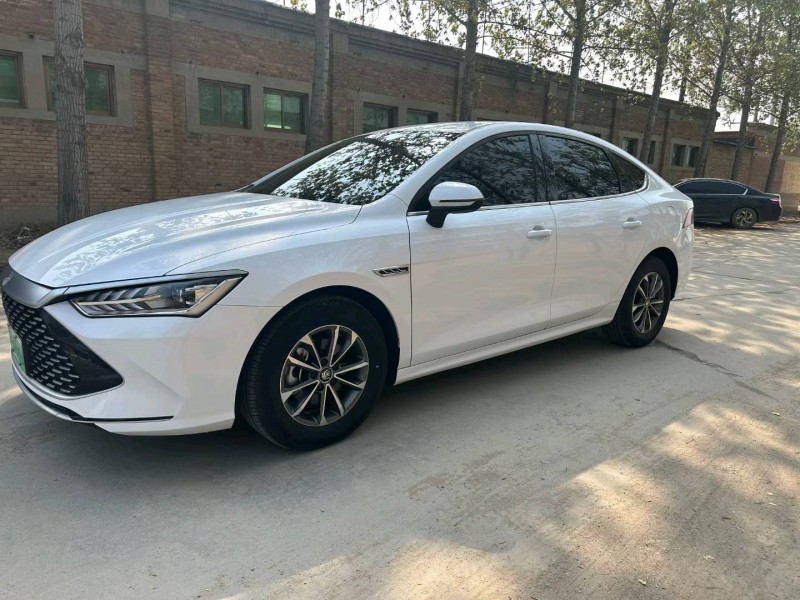 保定22年比亚迪秦2