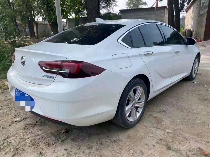 保定19年别克君威4