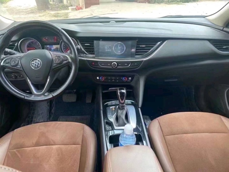 保定19年别克君威6