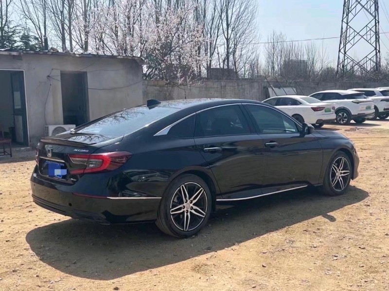 枣庄22年本田雅阁9