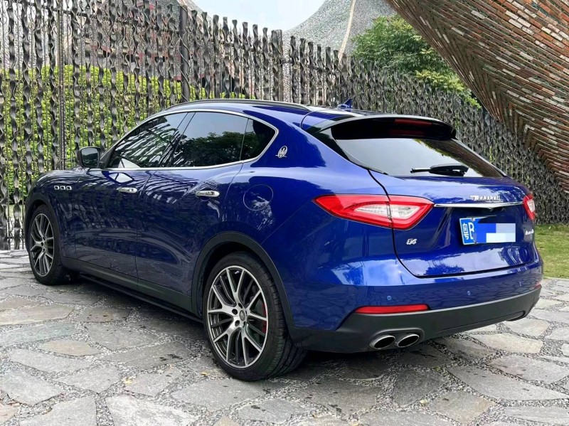 广州19年玛莎拉蒂Levante8