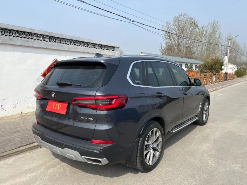 青岛20年宝马X57
