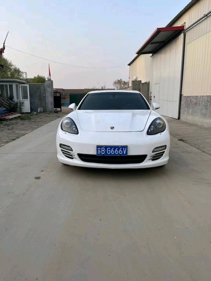 东营12年保时捷帕拉梅拉1