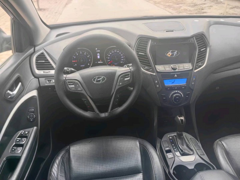 保定13年现代新胜达7