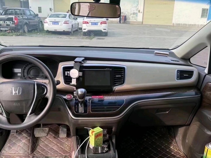 汕头17年本田奥德赛8