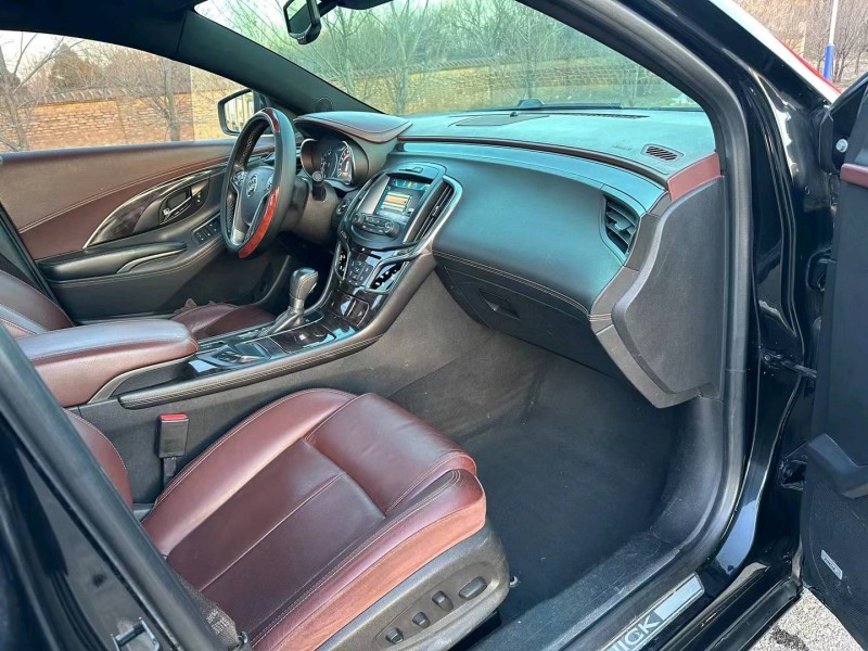 沧州15年别克君越4