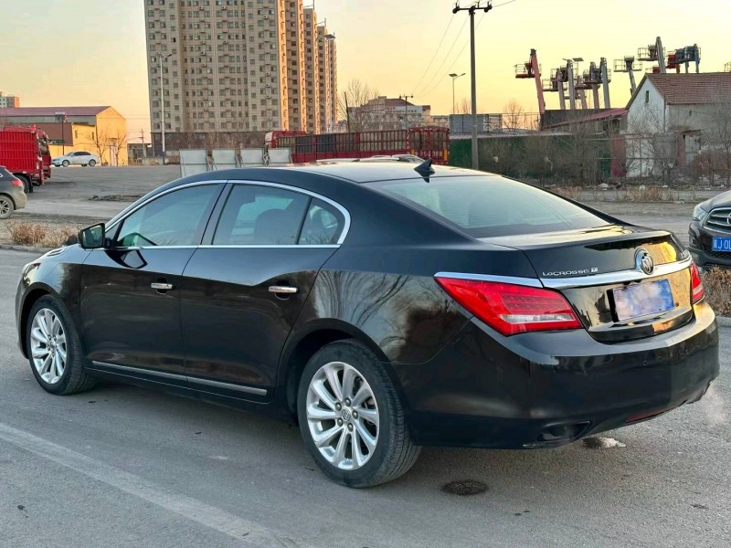 沧州15年别克君越8