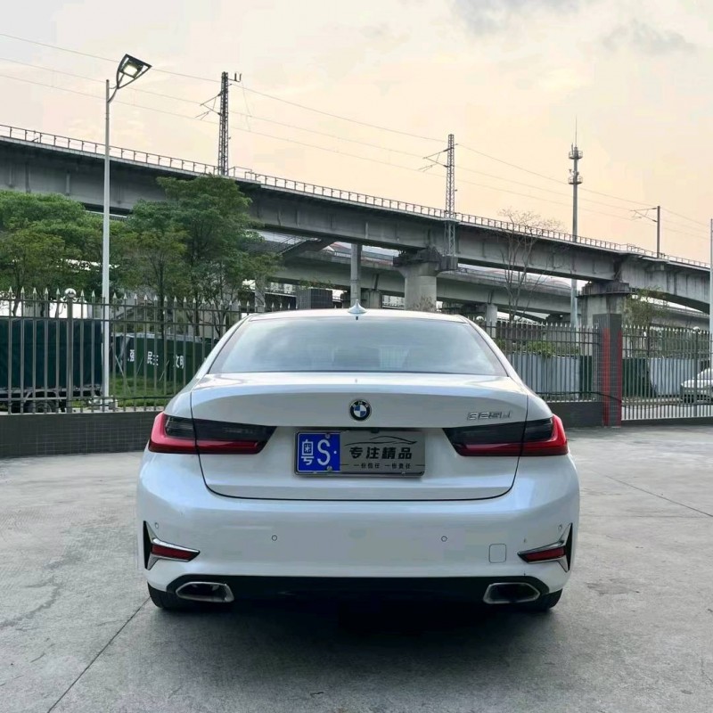 广州19年宝马3系9