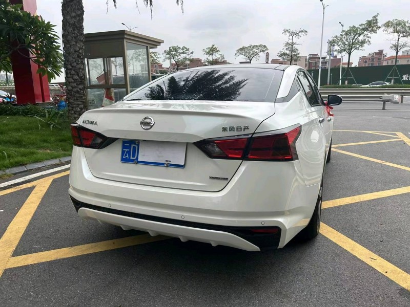 佛山23年日产天籁4