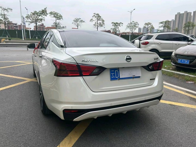 佛山23年日产天籁5