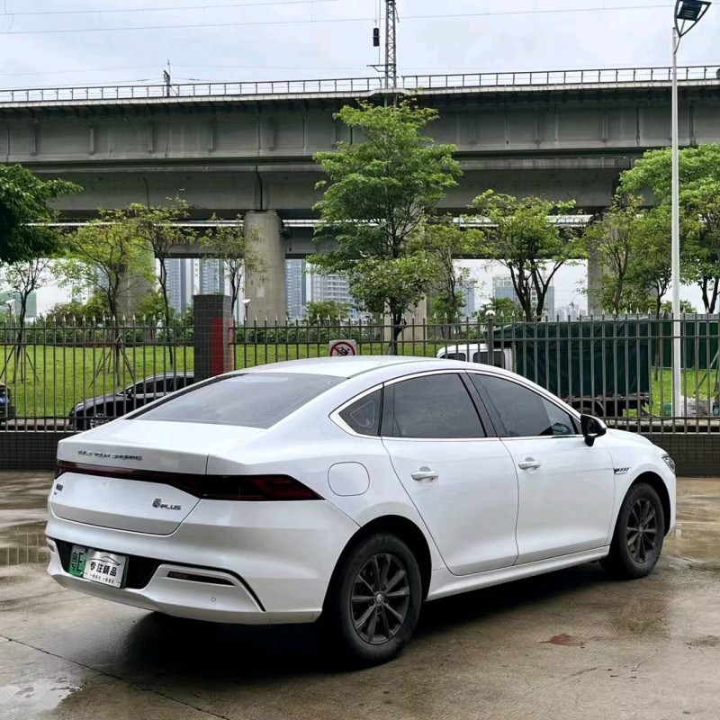 广州23年比亚迪秦4