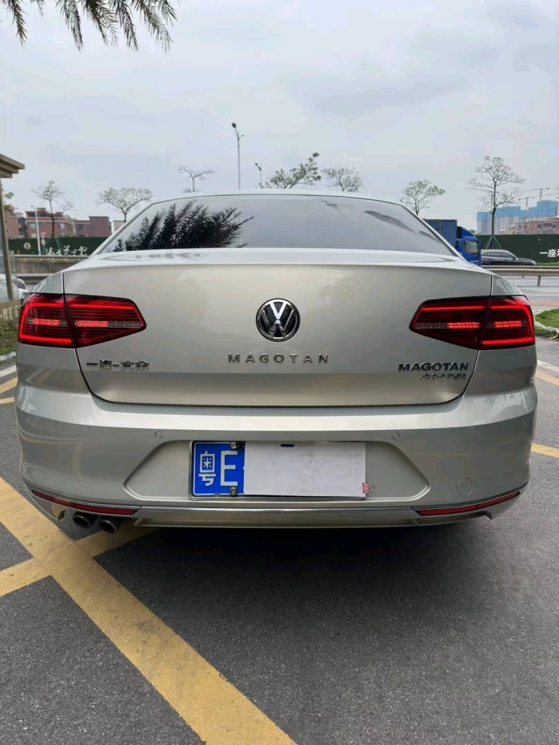 佛山19年大众迈腾2