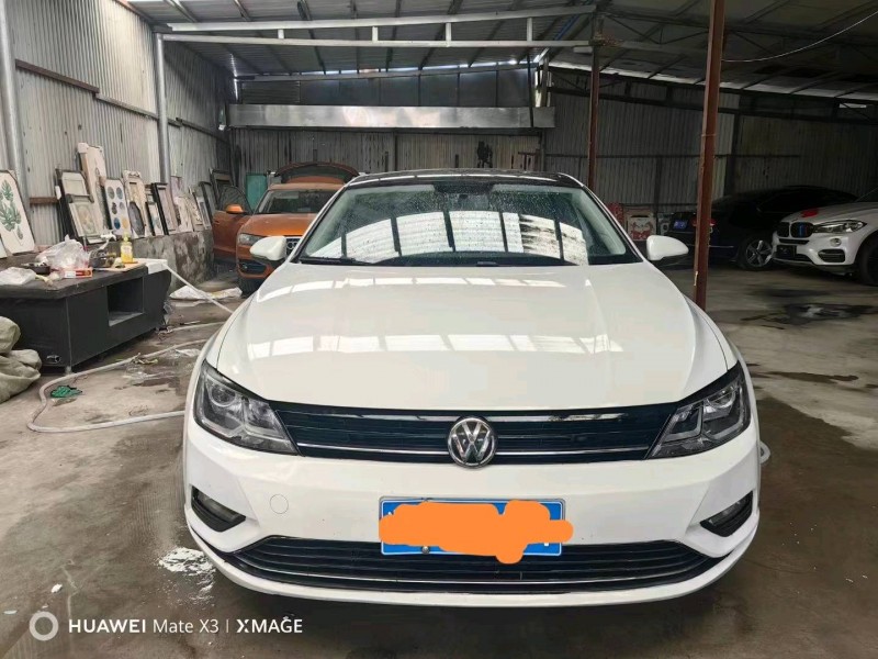 济南15年大众凌渡1