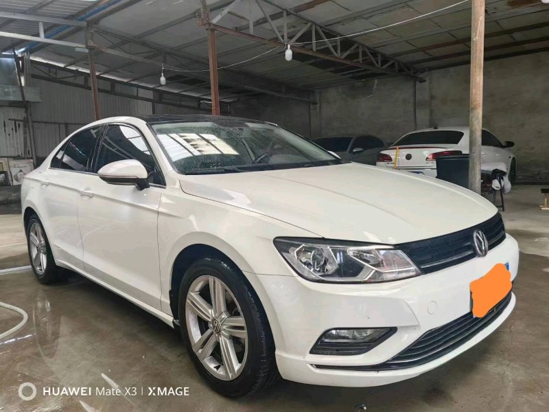 济南15年大众凌渡3