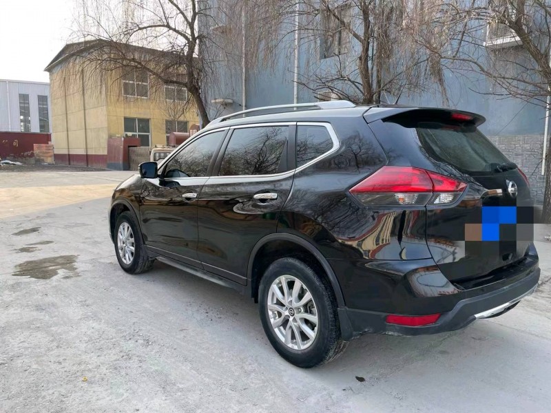 保定20年日产奇骏5