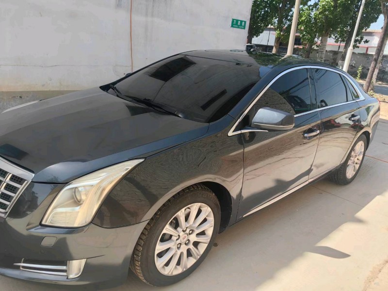 保定14年凯迪拉克XTS3