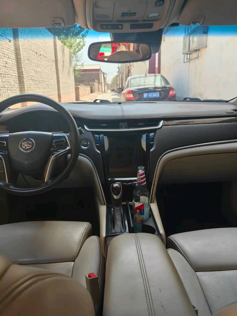 保定14年凯迪拉克XTS7