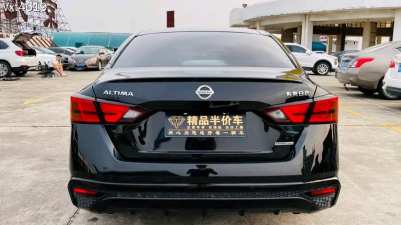 东莞22年日产天籁7