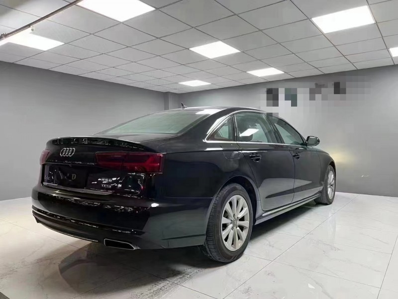 成都19年奥迪A6L8