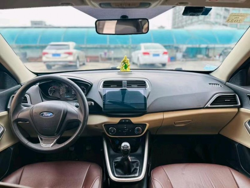 东莞17年福特福克斯4