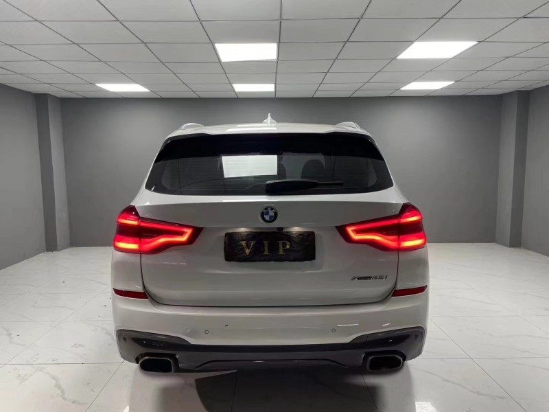 成都19年宝马X39