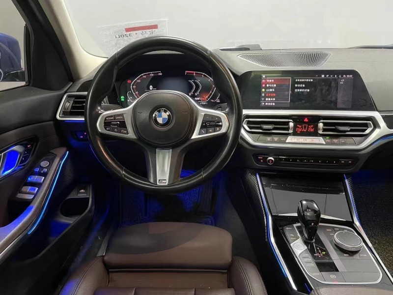 成都21年宝马3系6