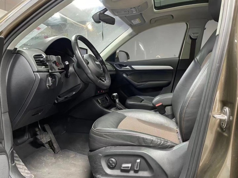 成都16年奥迪Q35