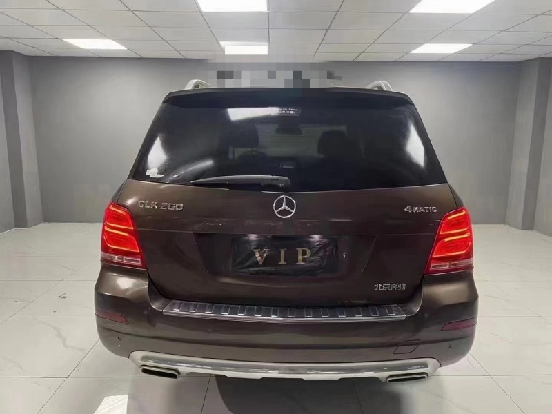 成都15年奔驰GLK9